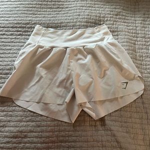 White gymshark shorts
